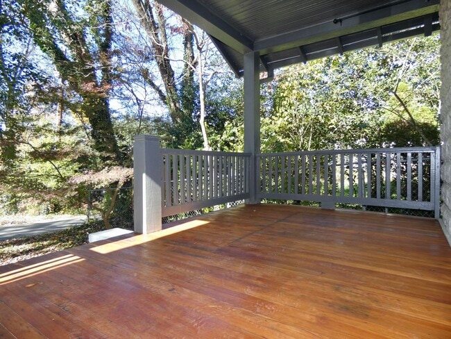 Photo - Beautifully Renovated Cottage - Great Nort...