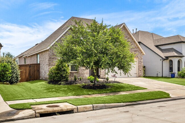 Photo - 6722 Waxbill Rd