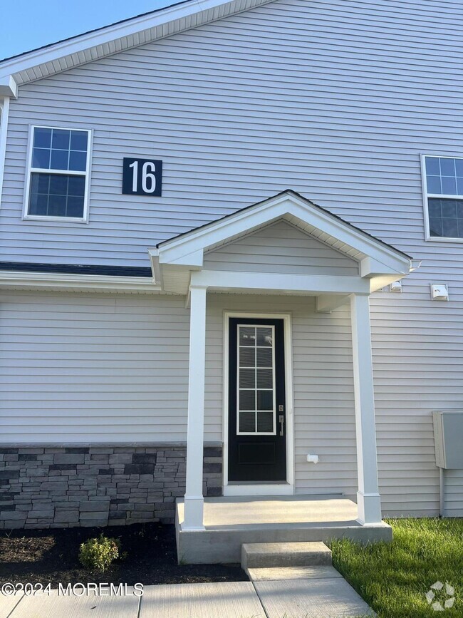 Building Photo - 1608 Wrangler Ave Rental