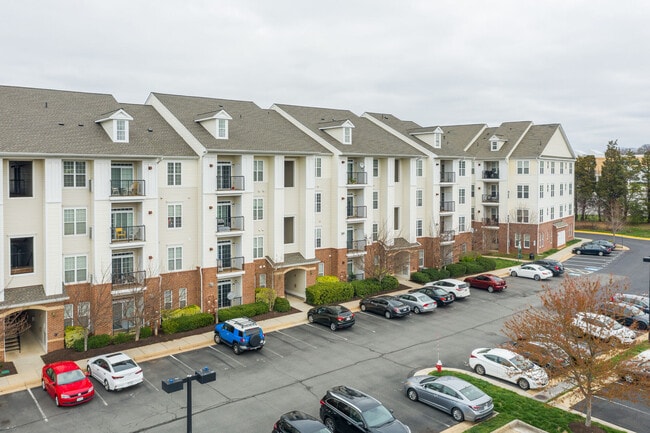 Photo - Commons at Potomac Square Apartments