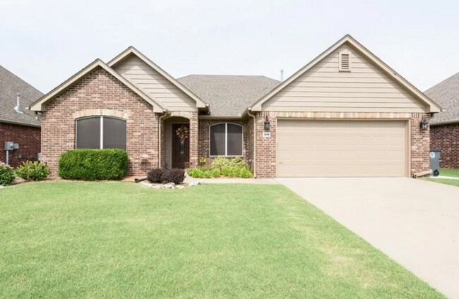 4 Bedroom Home Available For June Move In!... - 4 Bedroom Home Available For June Move In!...