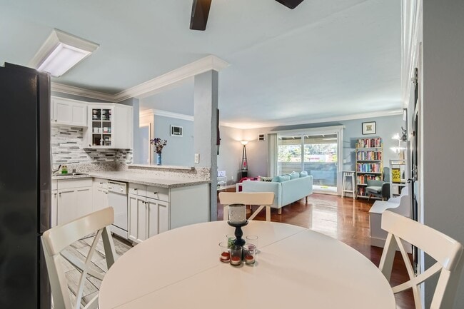 Photo - MOVE IN SPECIAL  $1000 FOR FIRST MONTH!!!!...