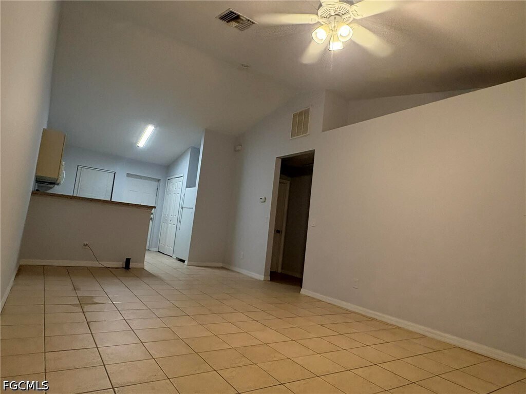 Photo - 1002 W 12th St