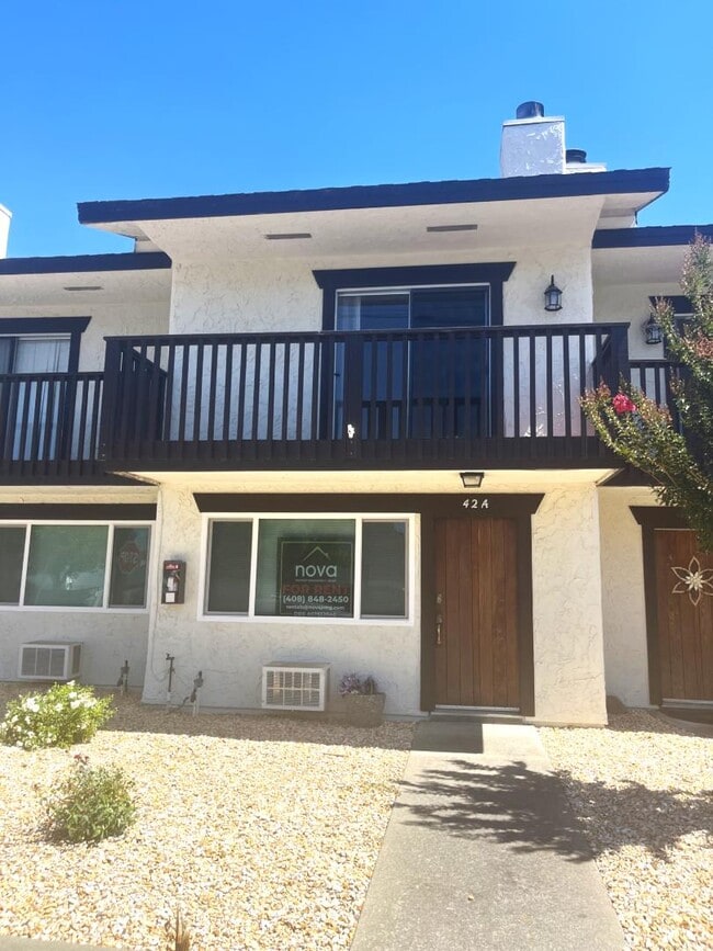 Building Photo - 42 Washington St