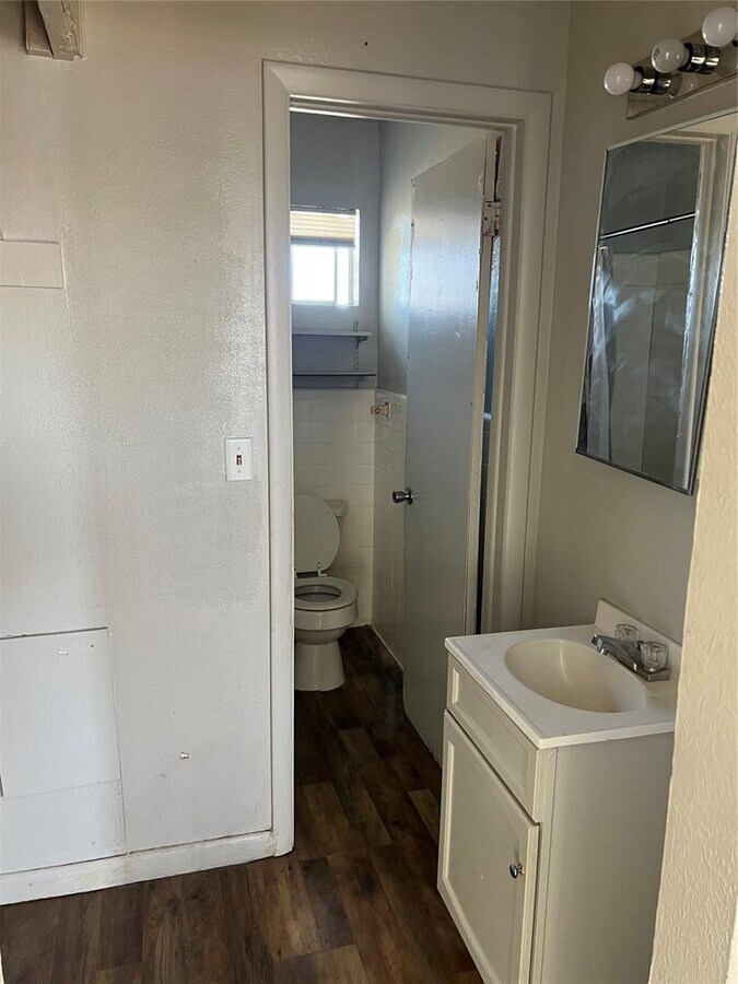 Photo - 1020 S Rock Island Ave Unit 6