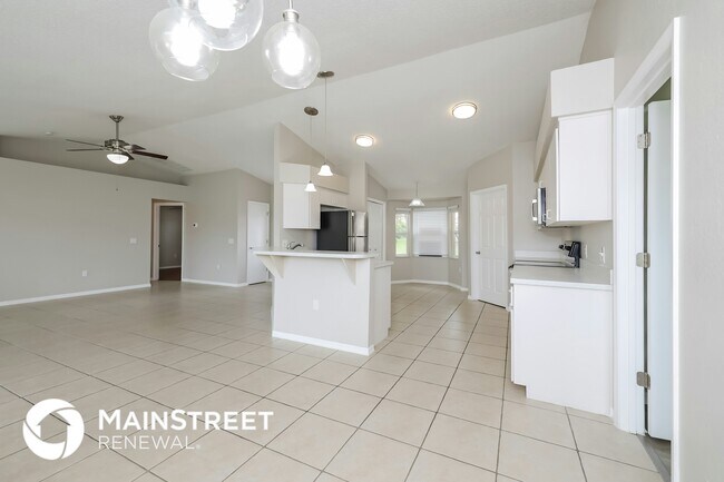 Photo - 102 Ashley Loop