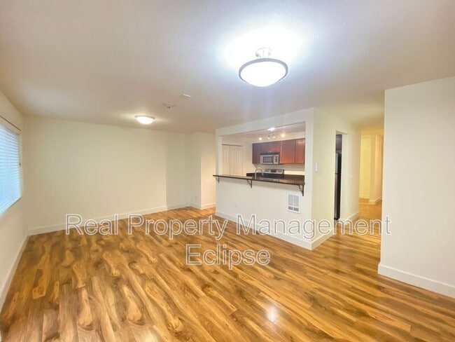 Photo - 15827 Leary Wy Unit Apt B120