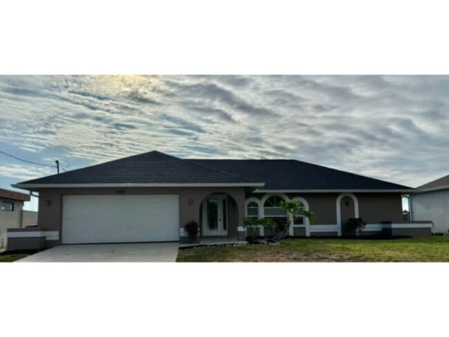 Photo - BEAUTIFUL 3 Bedroom 2 bath SOUTHWEST CAPE ...