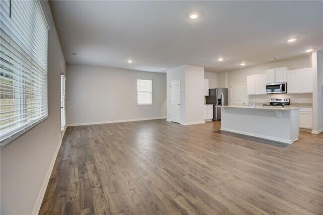 Photo - 88 Shadwood Pl
