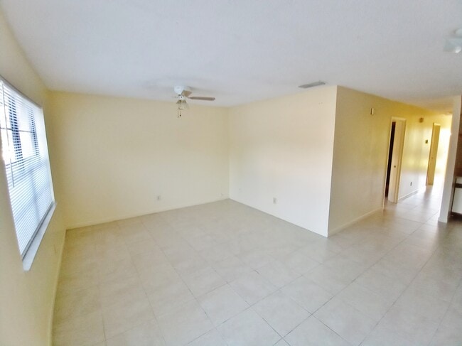 7665 Chase Rd Unit 2