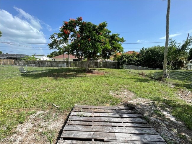 Building Photo - 632 108th Ave N