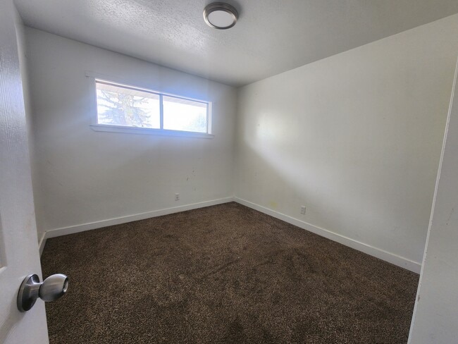 Photo - Harris Apartments Unit 4