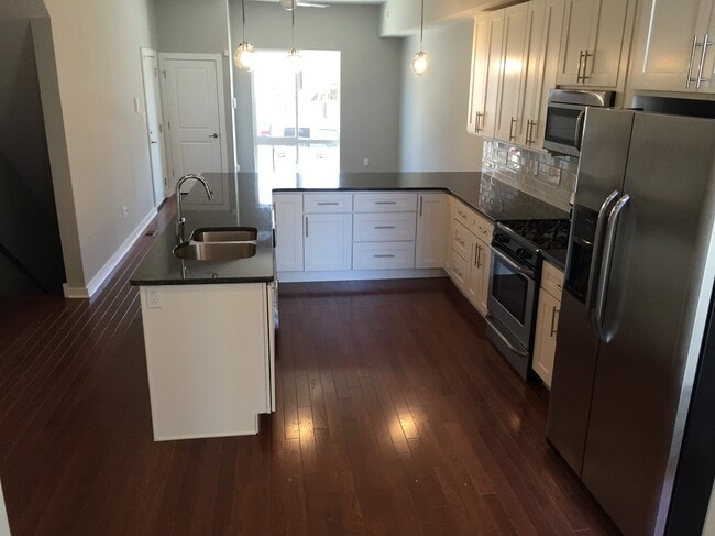 Kitchen/Living Room - 1806 Frankford Ave Unit A