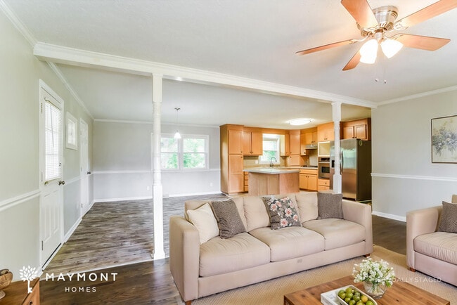 Photo - 2518 Fairgreen Dr
