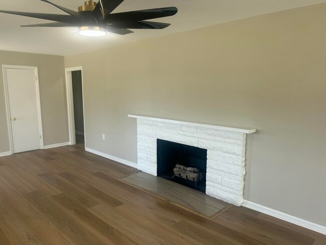 104 Colby Hls Dr