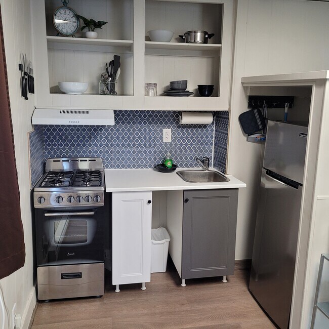 327 Woodlawn Ave Apartments Unit 1 Zanesville, OH