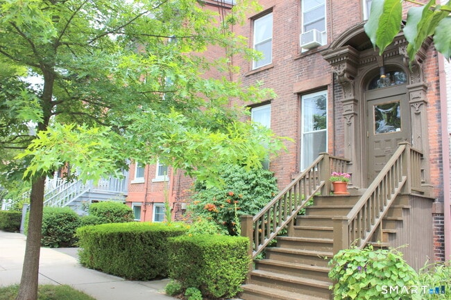Building Photo - 151 Bradley St Unit 2