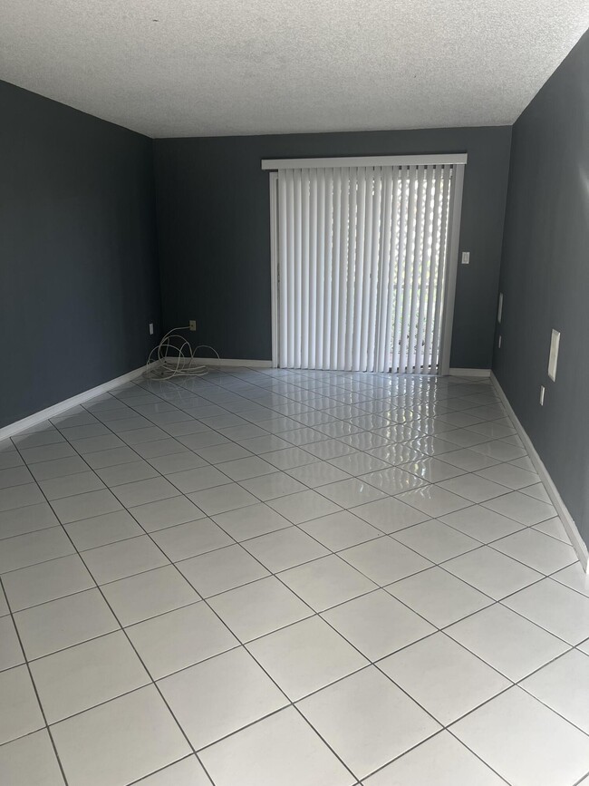 Photo - 6106 Forest Hill Blvd Unit 102