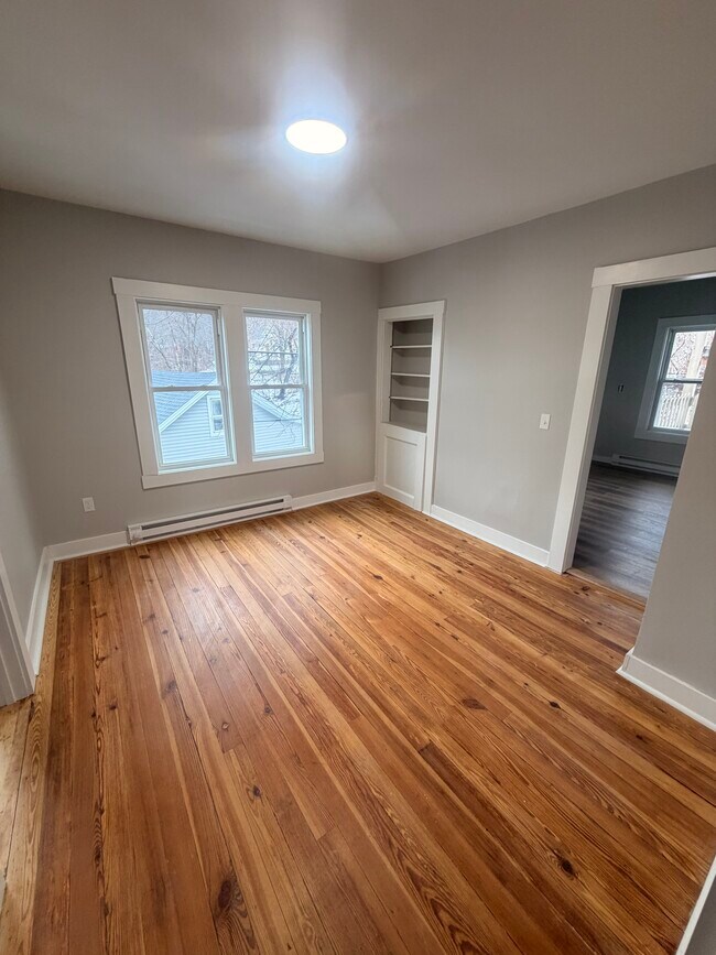 Photo - 23 Crown St Unit E