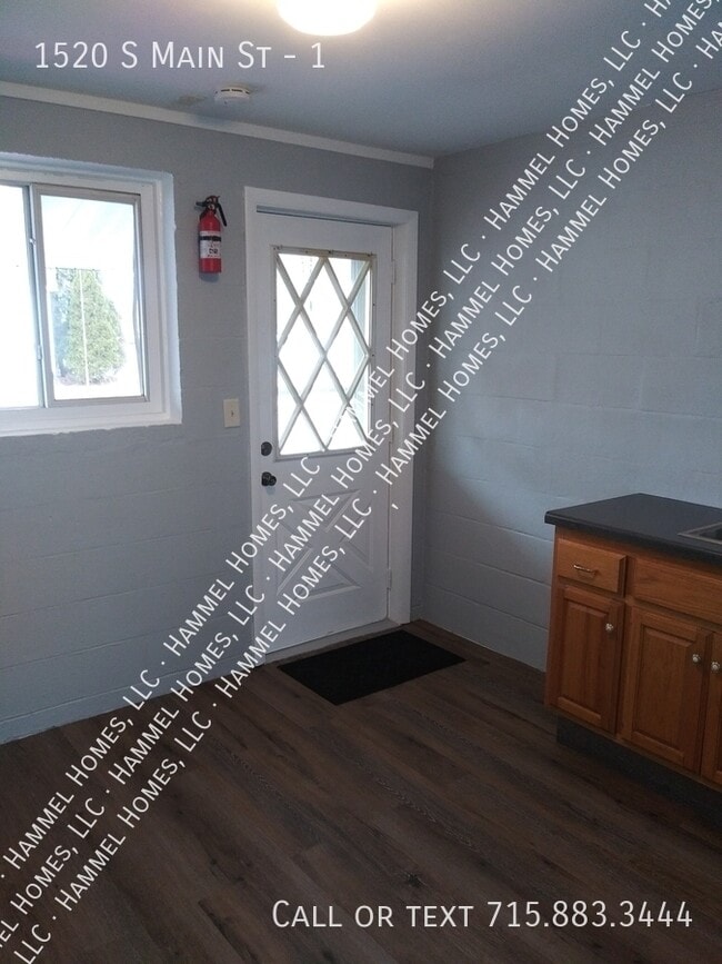 Building Photo - 1520 S Main St Unit 1