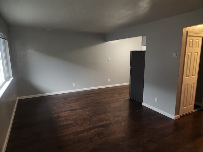 Photo - 1648 Russell St Unit 1