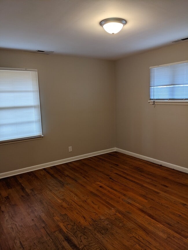 Photo - 3706 Lakewood Dr NW