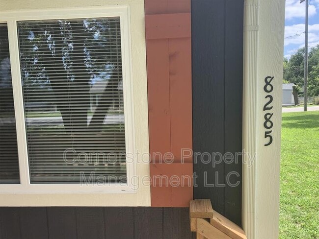 Photo - 8285 Center Dr