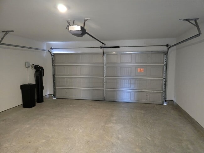 Photo - 26706 Dalmatian Bellflower Dr