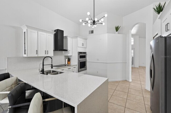 Photo - 419 Buckingham Cir