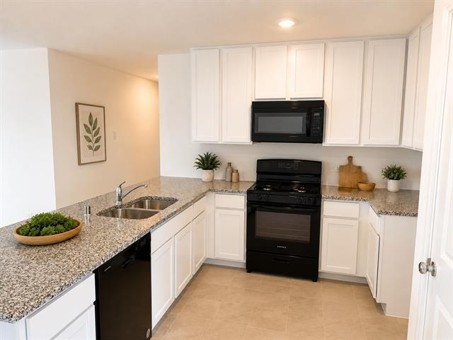 Photo - 1569 Forge Pond Ln