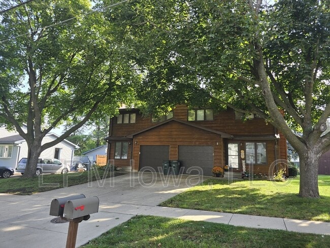 Building Photo - 2241 Casper Ave