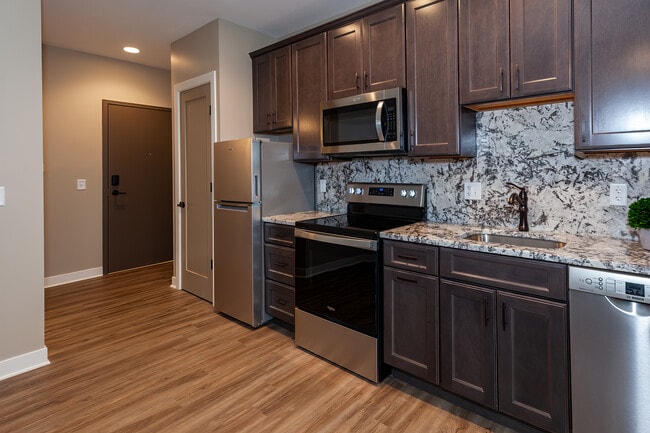 Photo - Isaac Executive Suites