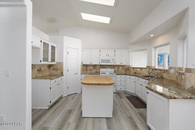 Photo - 3181 Chanute Dr