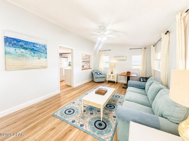 Photo - 208 El Prado Pl