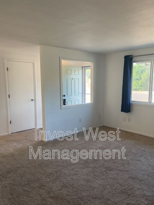 Photo - 2313 NE 156th Ave