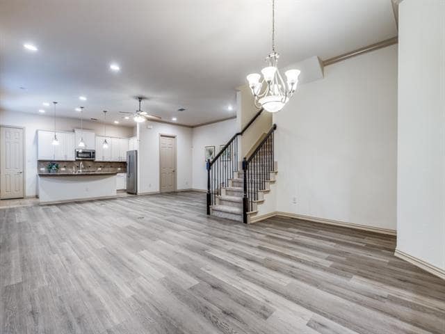 Photo - 2465 Embleton Dr