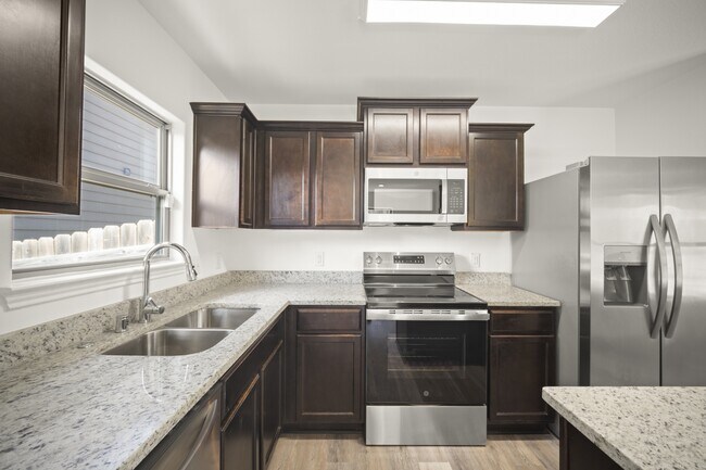 Photo - 14260 Greenhaw Ln