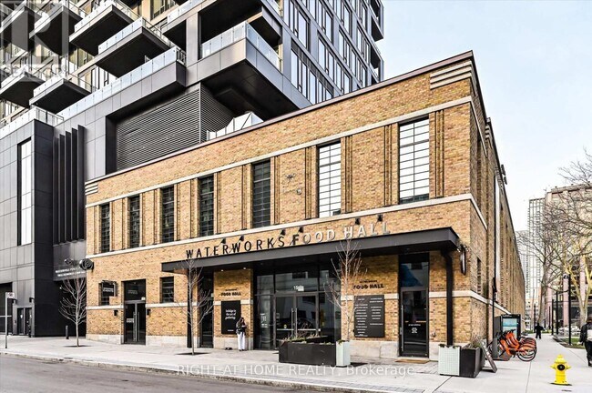 505 Richmond St W Unit 733