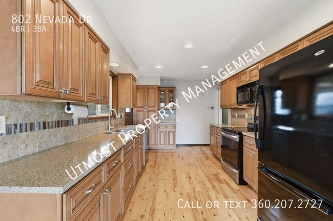 Photo - 802 N Nevada Dr