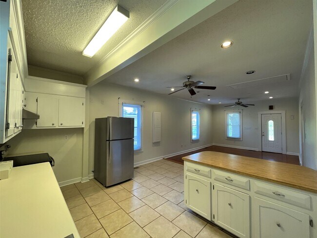 Photo - T.R. Lawing Realty Property