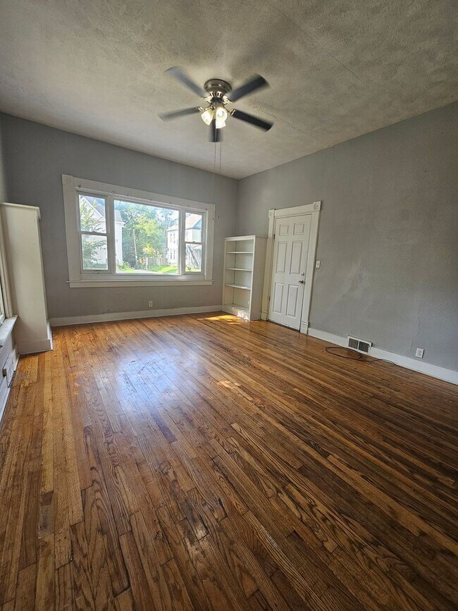 616 W 14th St Unidad 616 W 14th St. 1 Rental Davenport, IA