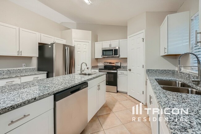 Photo - 104 Aurora Ln