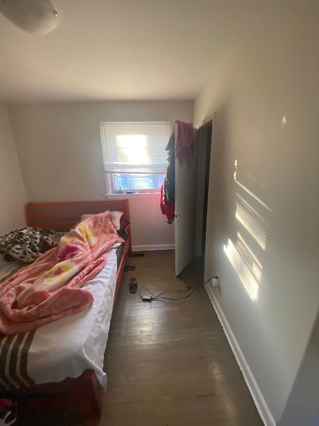 Photo - 116 Dorcot Ave Unit 1