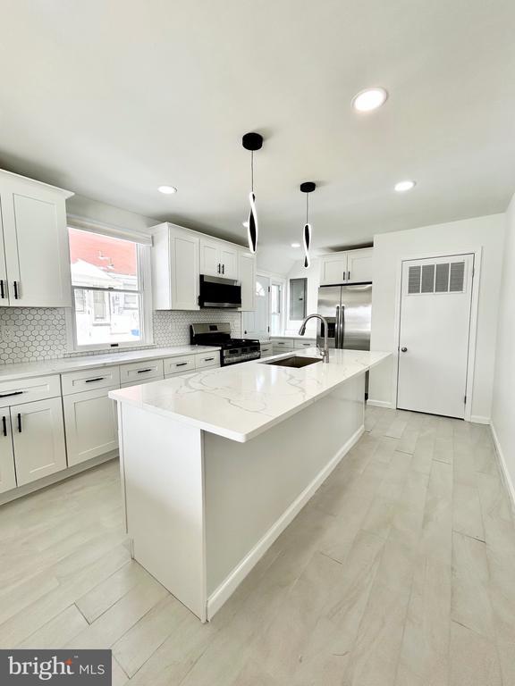 Photo - 1007 Ripley St