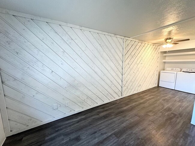 Photo - 207 N Indiana Ave Unit 207-2