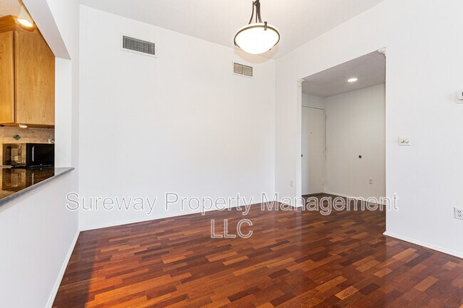 Photo - 1 Markham Rd