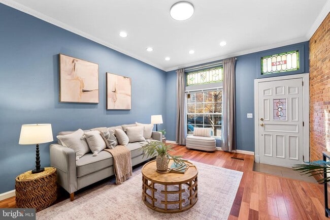 Photo - 1247 Hull St