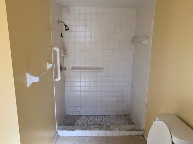 Photo - 7121 Burnsville St