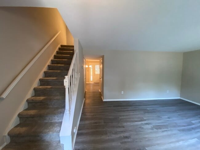 Photo - 7708 Crown Crest Ct