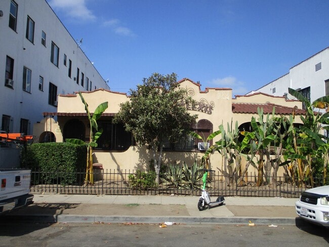 Building Photo - 2007 2nd Ave Unit 2013
